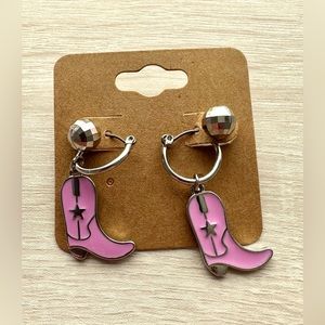 Cowgirl boot earrings!